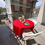 Miamare Beach Apartment 1 Min Dalla Spiaggia E Terrazzo Di Clickaffitti