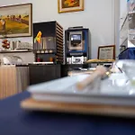 Hotel Ausonia