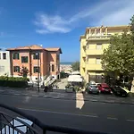 Beach House Holiday Apartments