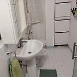 Backpackers Rimini Apartament- Il Lupo Affitta
