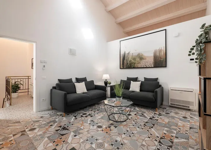 Zuara9Room Rimini