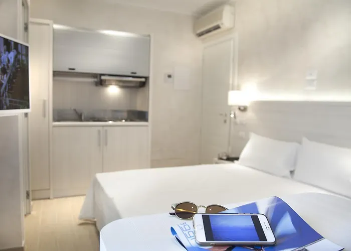Marina Beach Suite Hotel