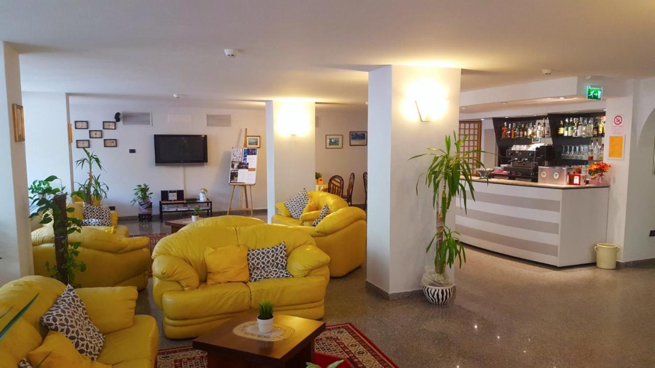 Hotel Lime