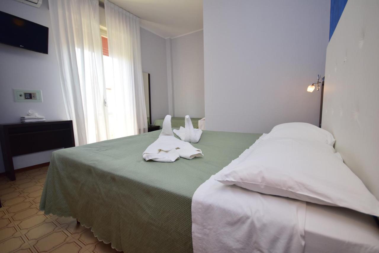 Como Hotel 2*