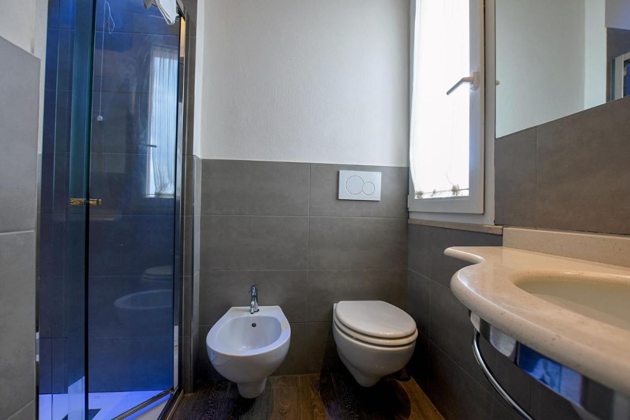 Aurora Hotel 3*