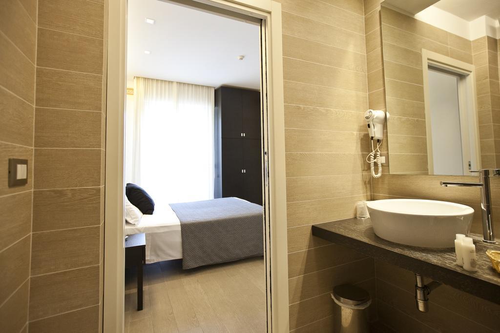 Aurora Hotel 3*