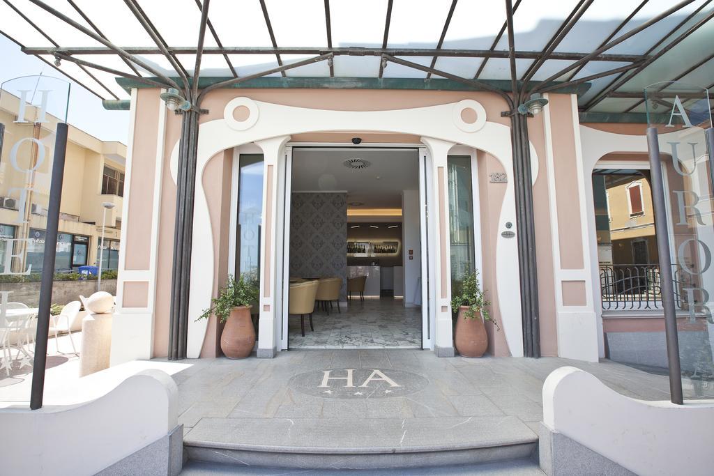 Aurora Hotel 3*