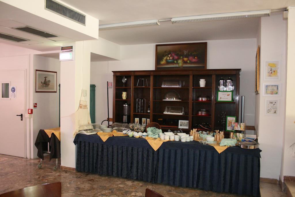 Roxy Floridiana Hotel