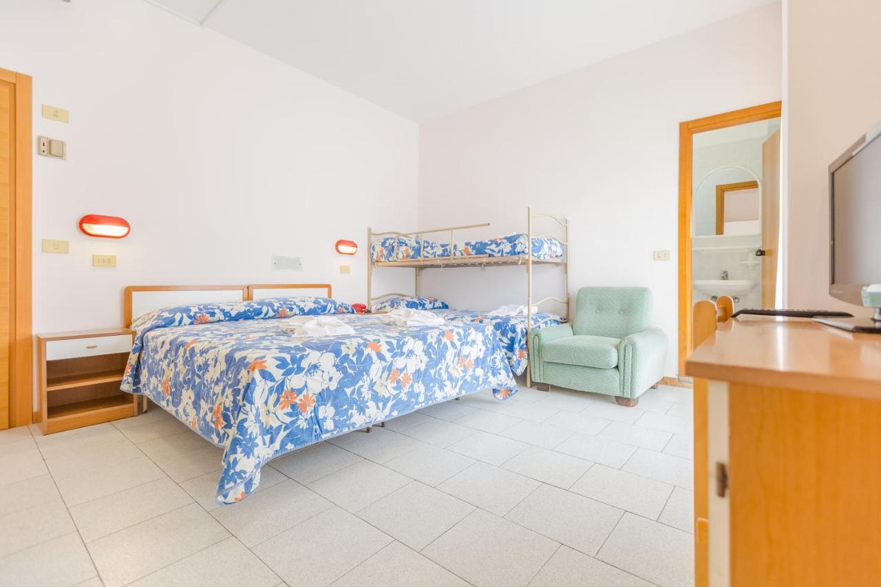 Cristina Hotel
