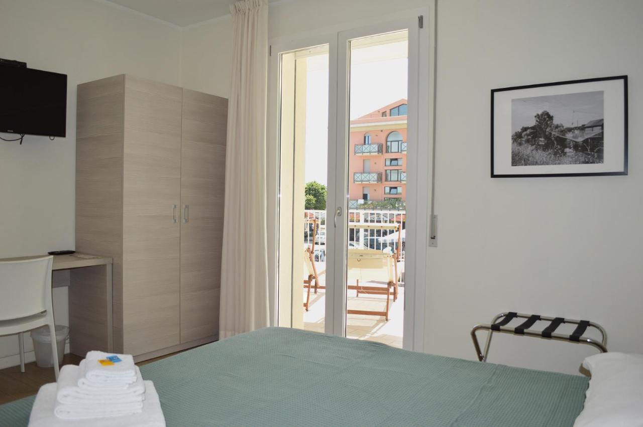 Hotel Riva E Mare 3*