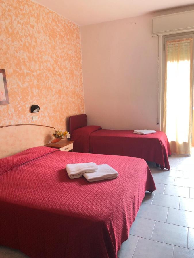 Hotel Serenella Vintage 2*