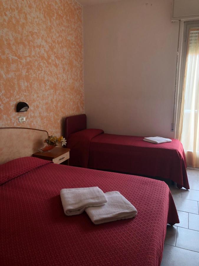 Hotel Serenella Vintage 2*