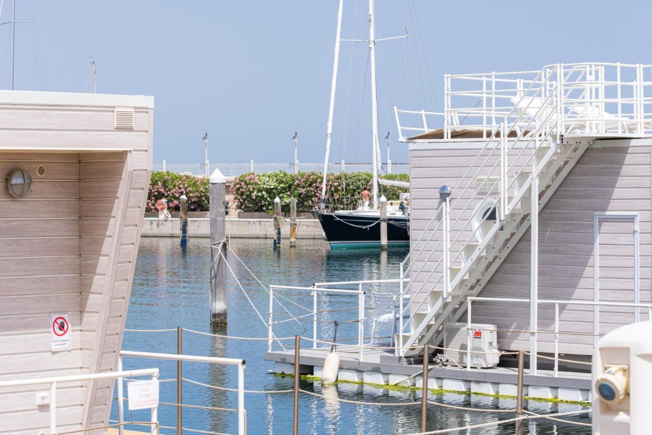 House Boat Rimini