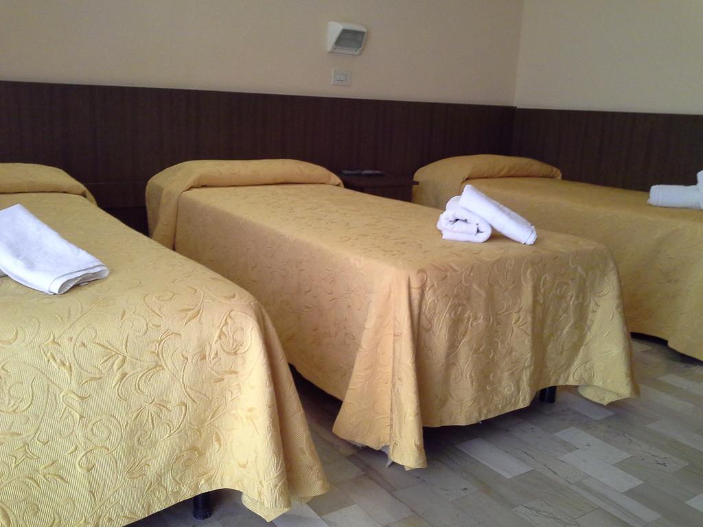 Annetta Hotel
