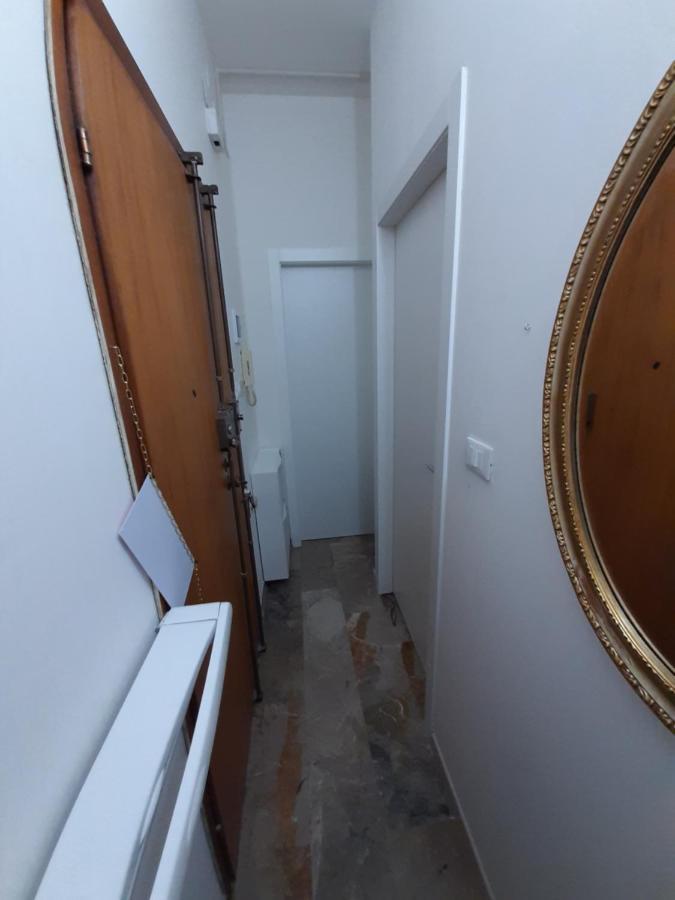 Apartment A 2 Passi Dal Mare-centro-stazione Rimini