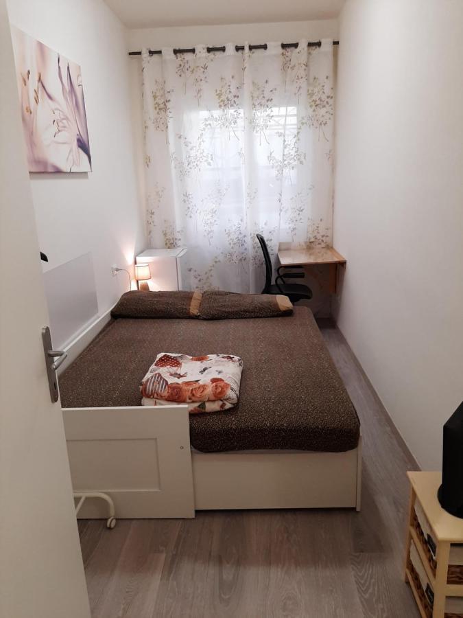 Apartment A 2 Passi Dal Mare-centro-stazione Rimini