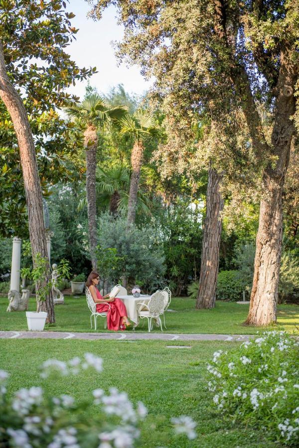 Hotel Residenza Parco Fellini 4*
