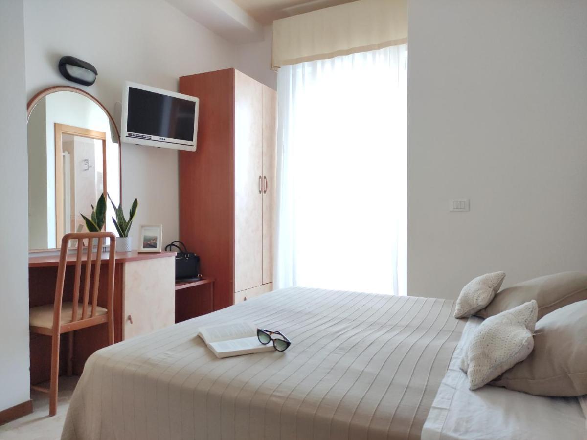 Galassia Hotel 3*