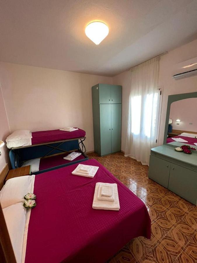 Cristina Hotel *