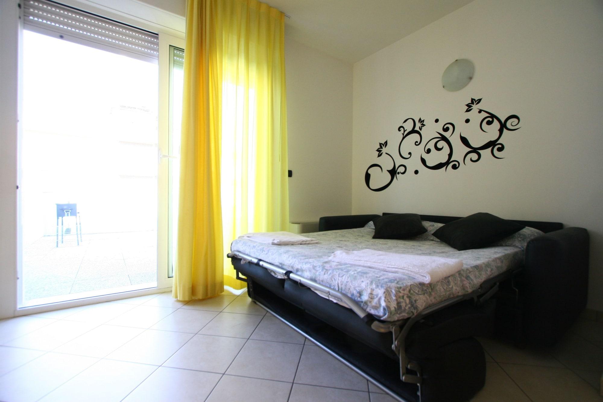 Aparthotel Paradise 3*