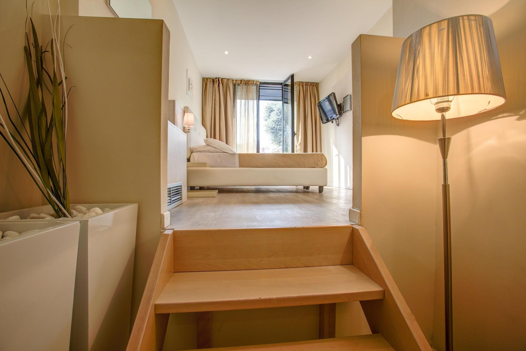 Hotel Ferretti 4*
