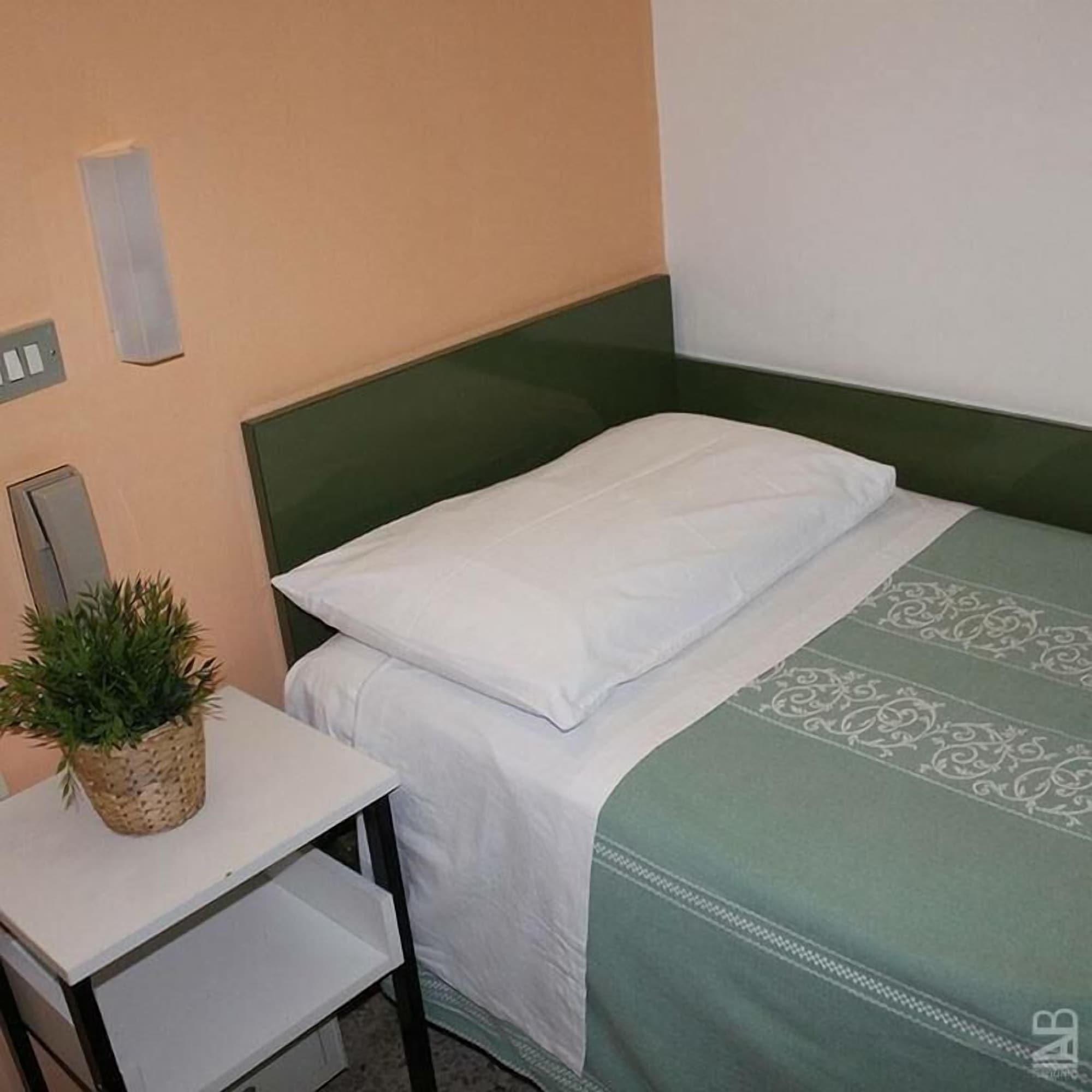 Nova Dhely Hotel