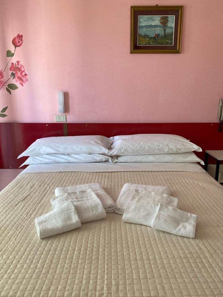 Hotel Nova Dhely
