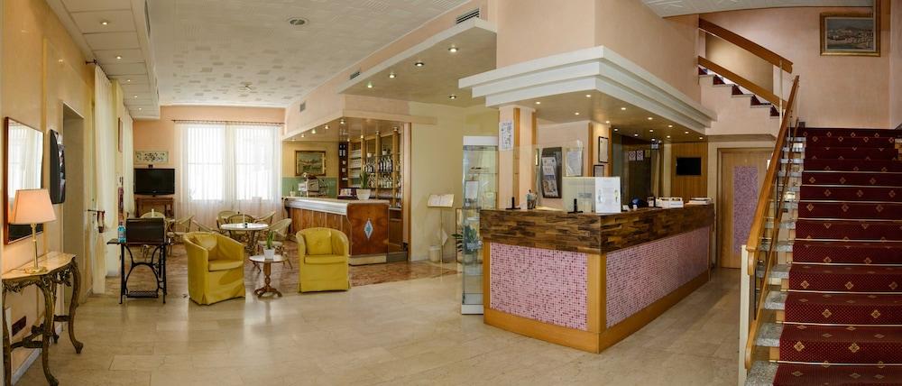 Kennedy Hotel