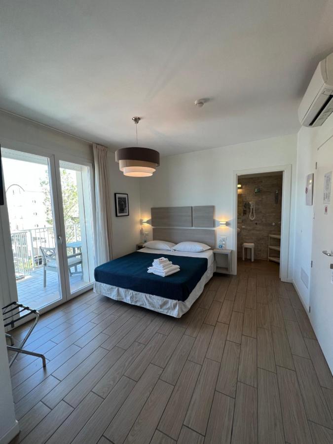 Hotel Riva E Mare 3*