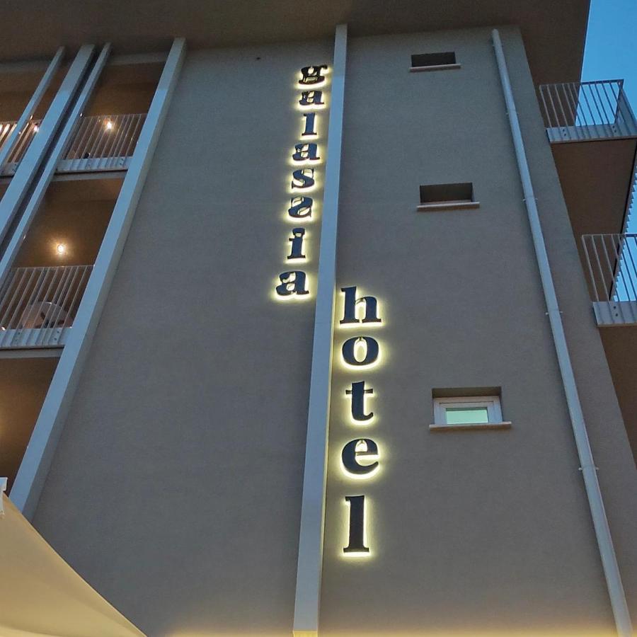 Hotel Galassia 3*
