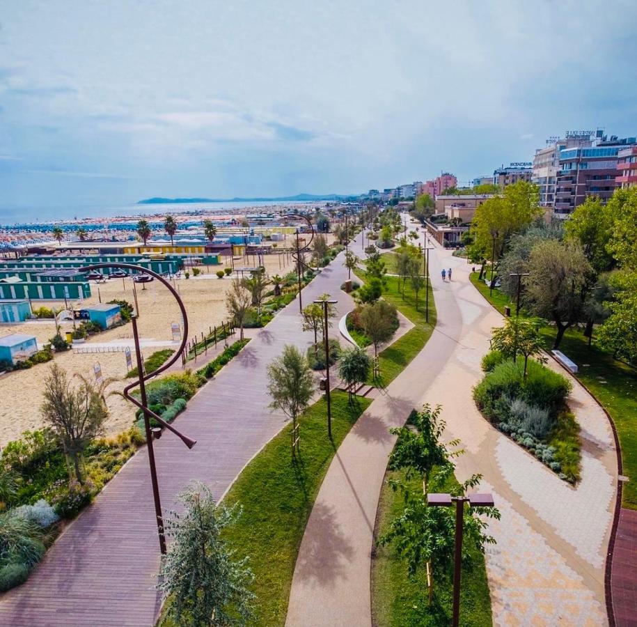 Cristina Hotel *