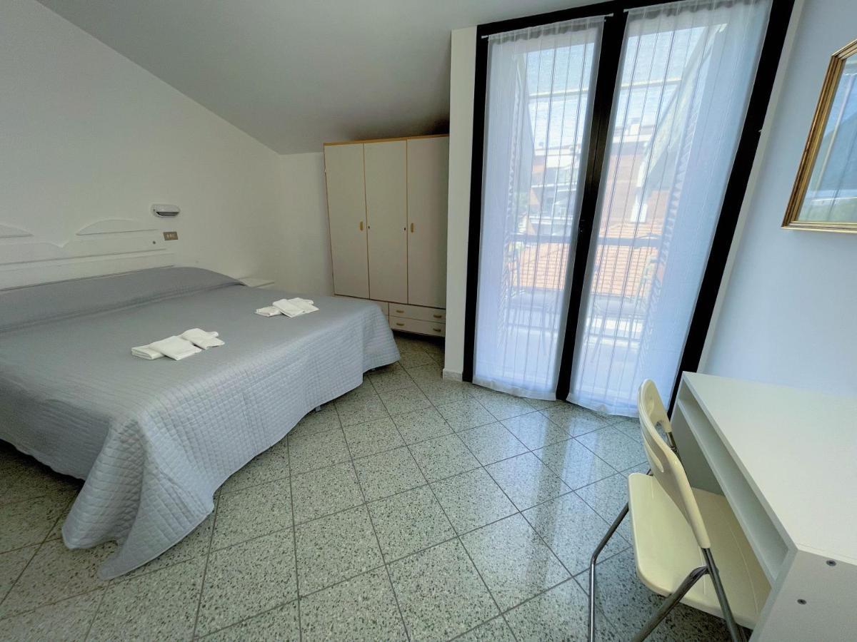 Hotel Abay 3*