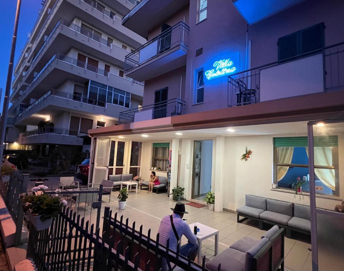 Cristina Hotel *