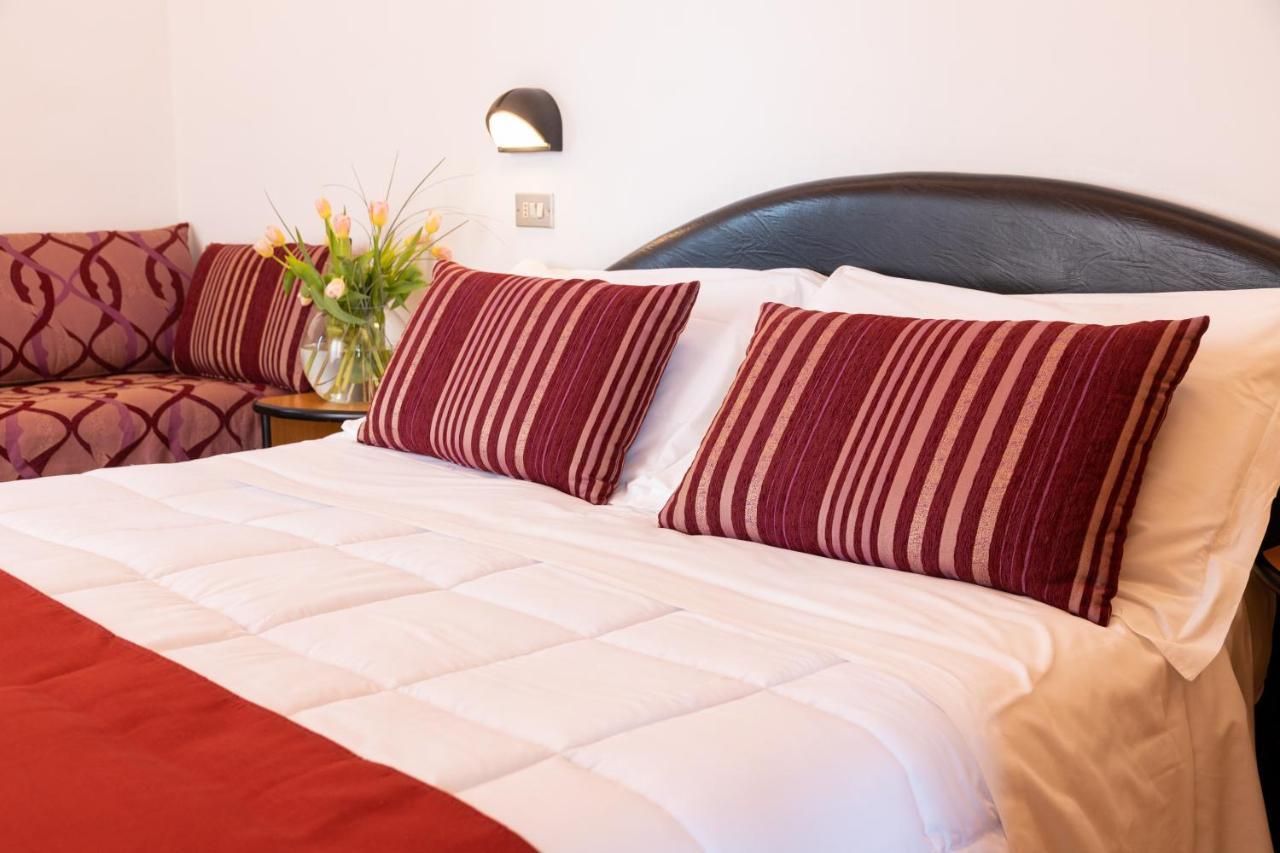 Ancora Hotel 3*