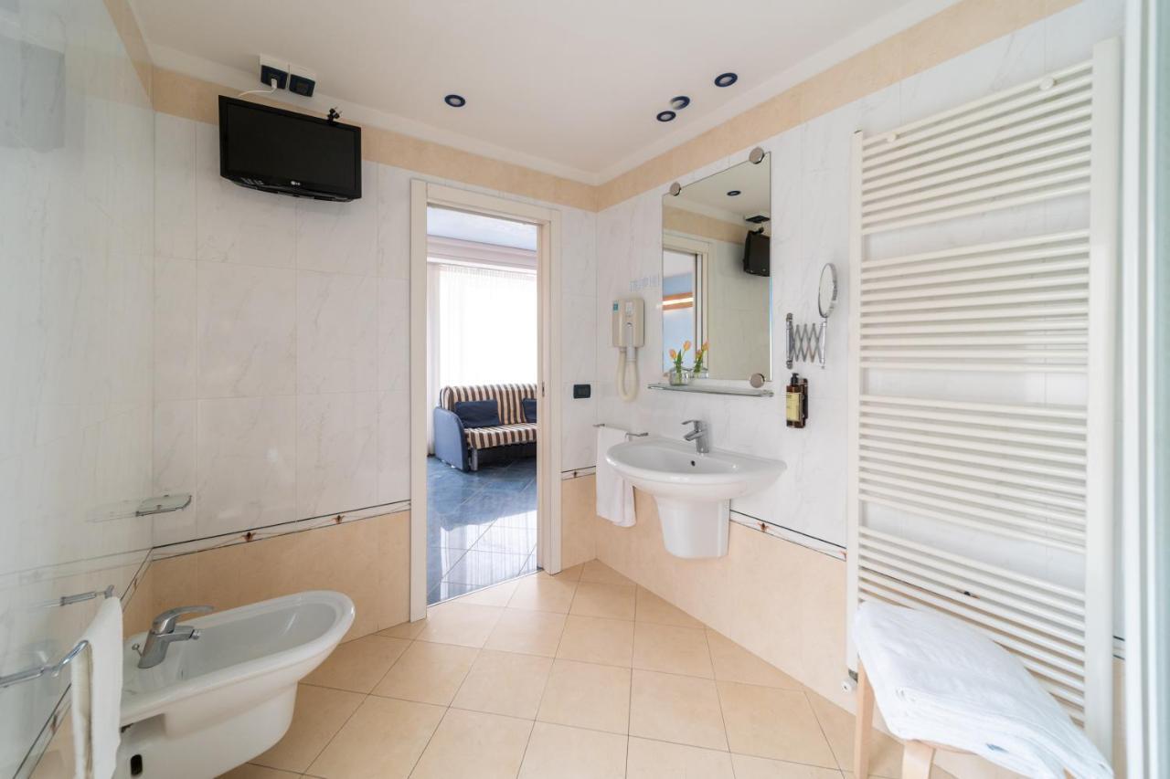 Ancora Hotel