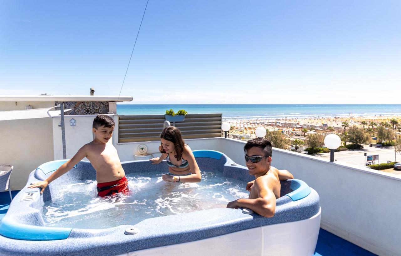 Hotel Ancora 3*