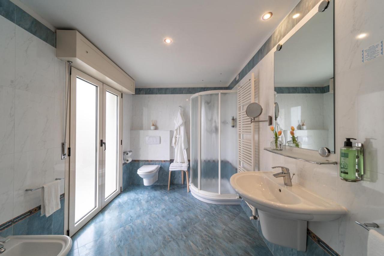 Ancora Hotel