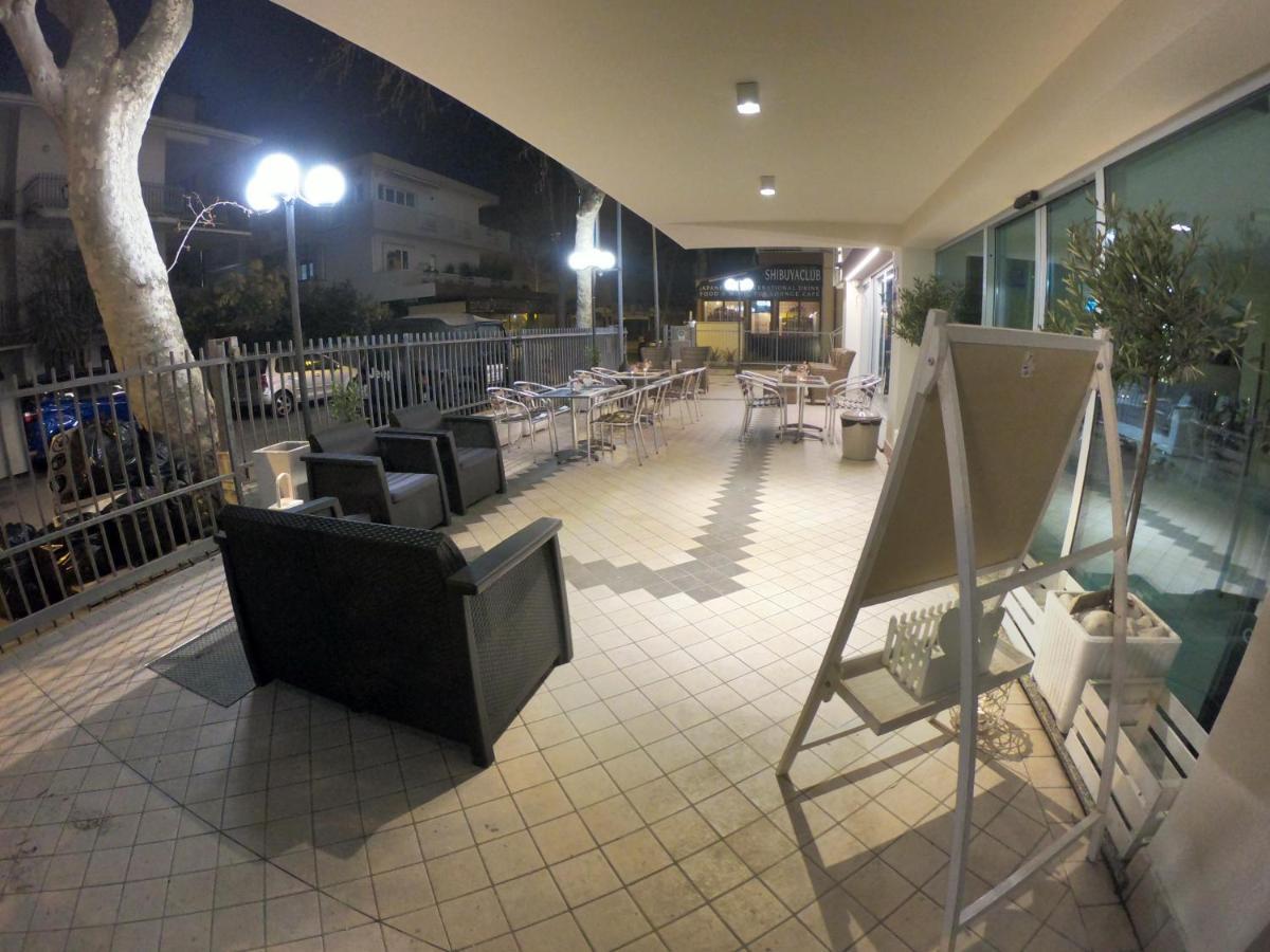 Couette-café Half Moon Airport Restaurant