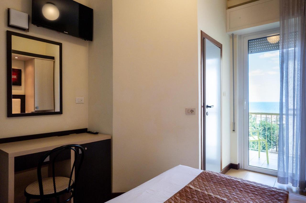 Hotel City 3*