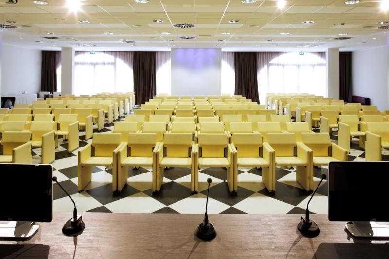 Hotel Yes Touring & 4*