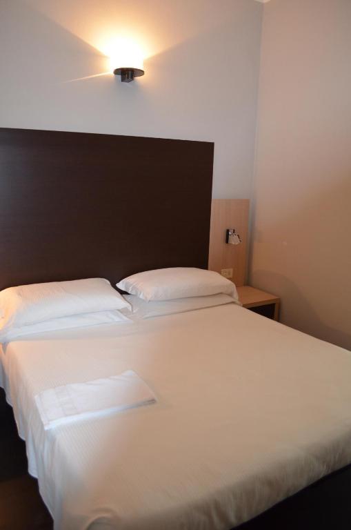 Aiglon Hotel 3*