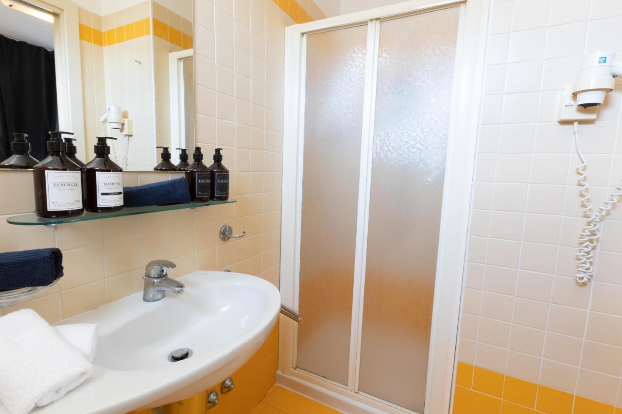 Mimosa Aparthotel 3*