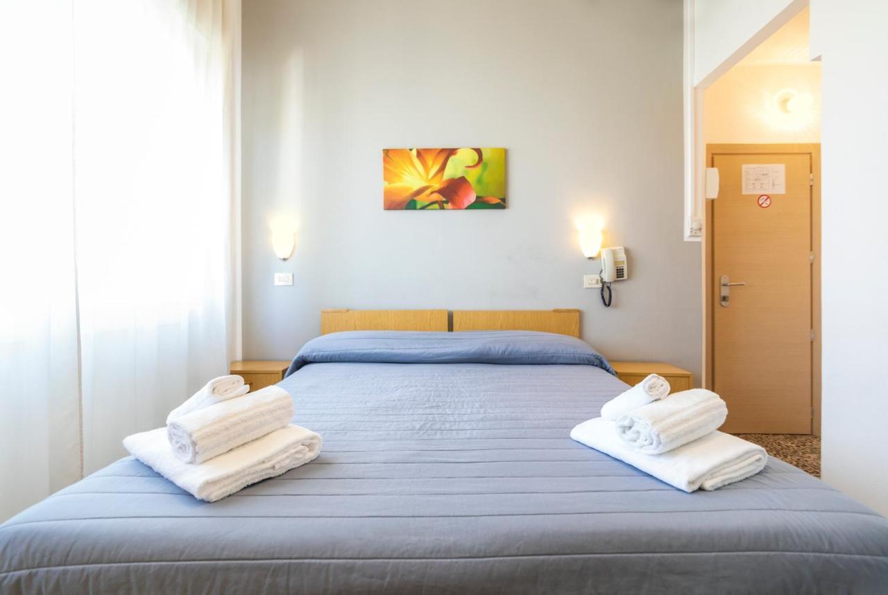 Hotel Ausonia 3*