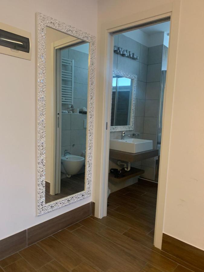 Royal Plaza 4*