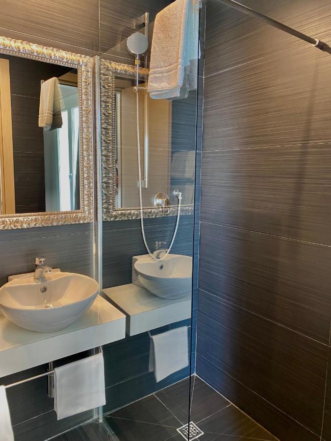 Aiglon Hotel 3*