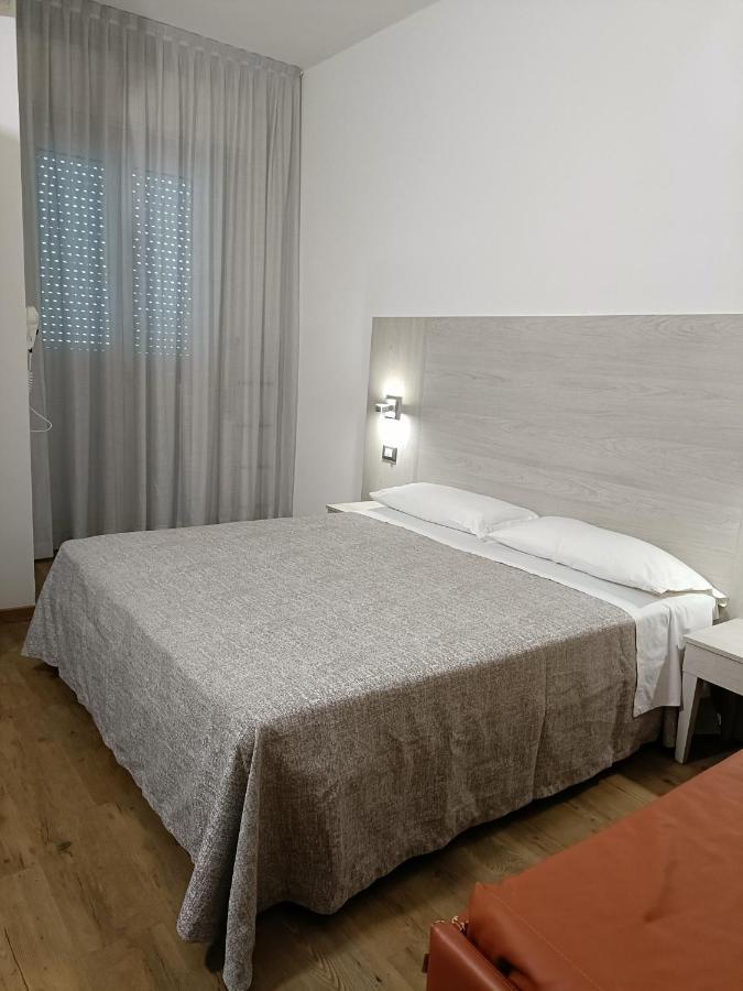 Ricci Hotel 2*