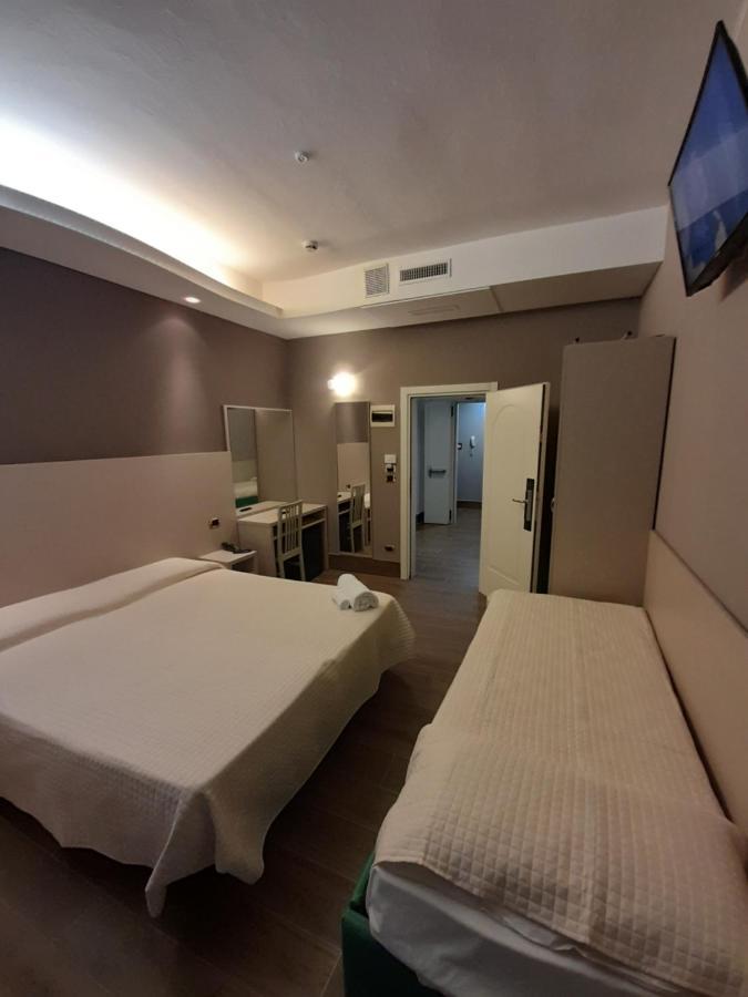 Royal Plaza 4*