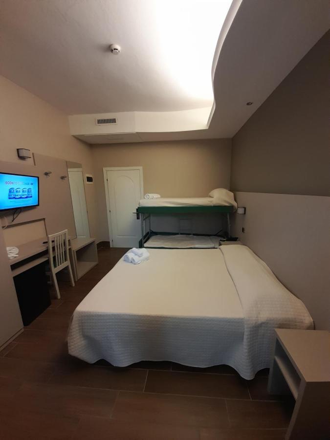 Royal Plaza Hotel 4*