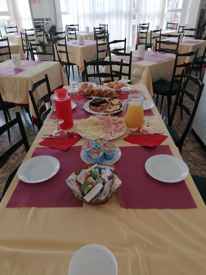 Hotel Nova Dhely 3*