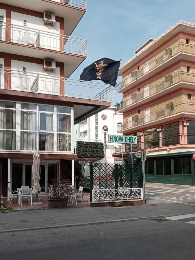 Hotel Nova Dhely 3*